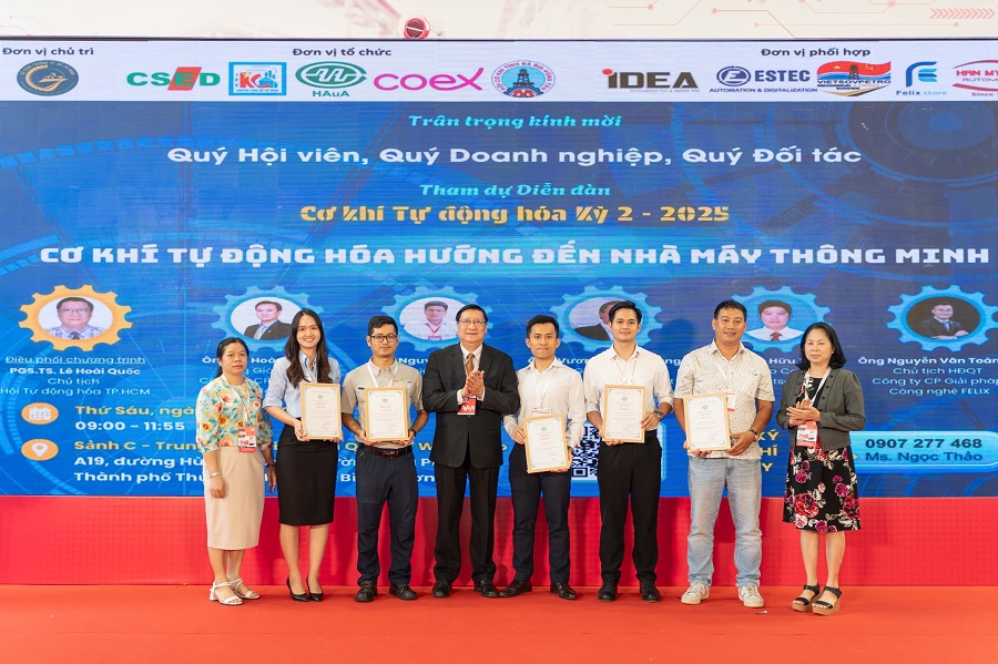 Hội Tự động hóa TP.HCM trao giấy chứng nhận cho Hội viên mới
